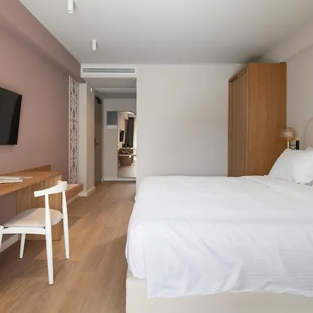 Отель Oniro Boutique 4*