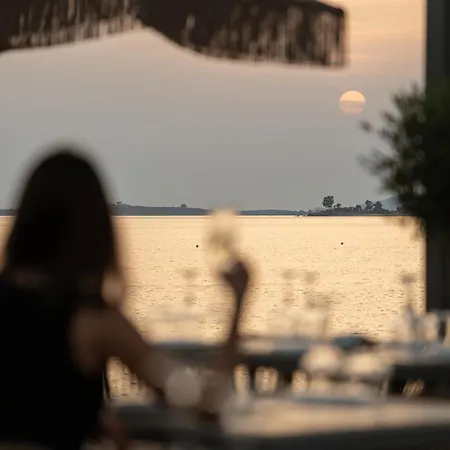 Oniro Boutique 4* Toróni