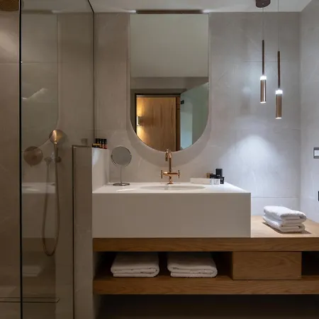 Oniro Boutique 4* Toróni